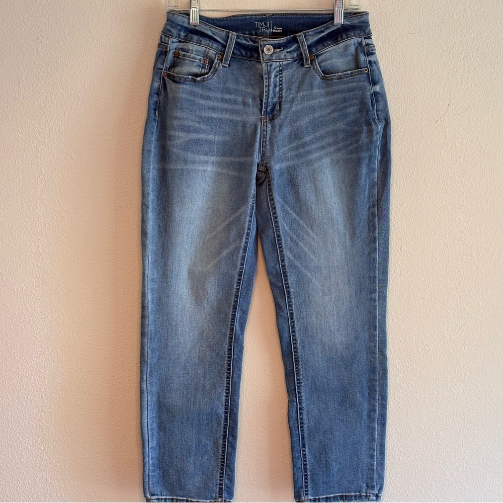Time and Tru Women's  Light Blue Relaxed Jeans Size 10 Petite Straight Leg
